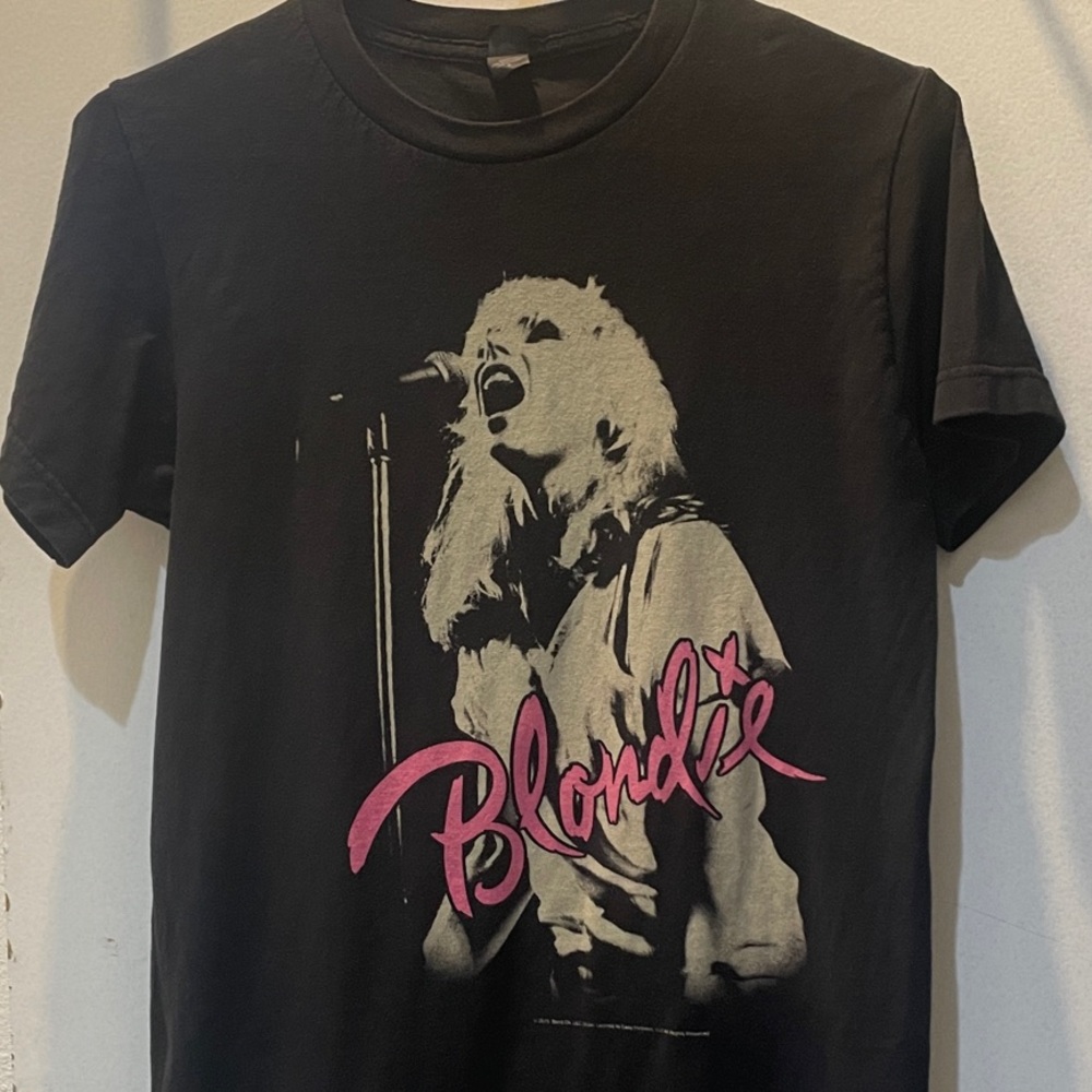 Blondie Graphic Tee in Black, Gold and Pink